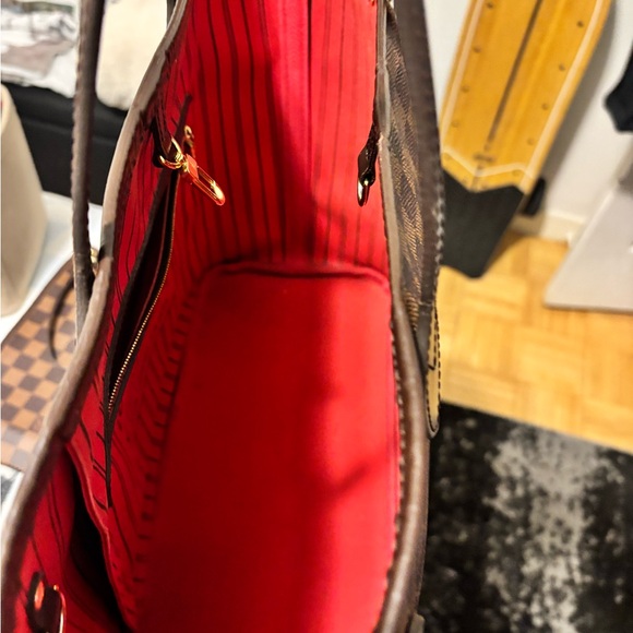Louis Vuitton Neverfull MM - Picture 5 of 16
